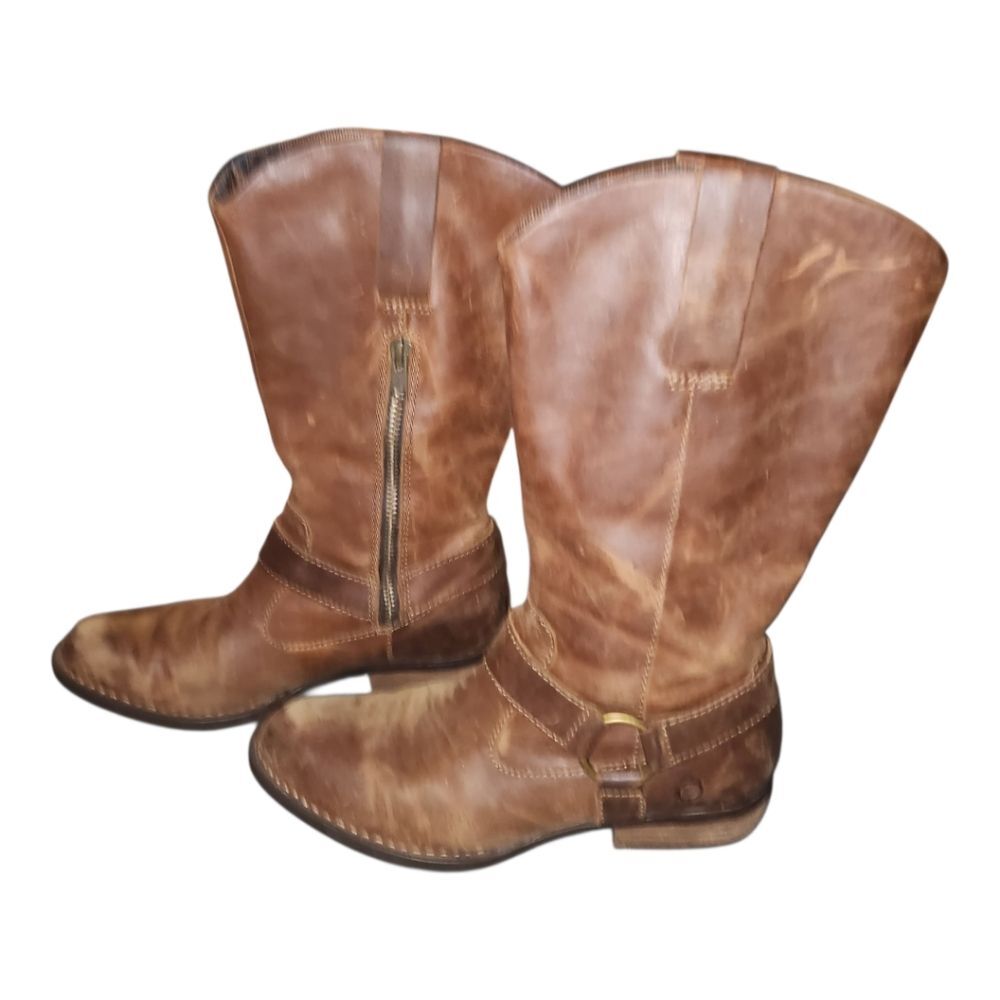 Born Western Style Distressed Leather Boots w/zipper 6.5M Runs large Retails$229